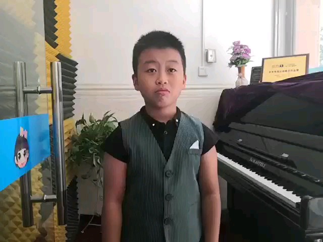 子瑜小朋友很好的给观众呈现了欢乐的四个小天鹅，希望得到各位叔叔阿姨爷爷奶奶哥哥姐姐的支持😊