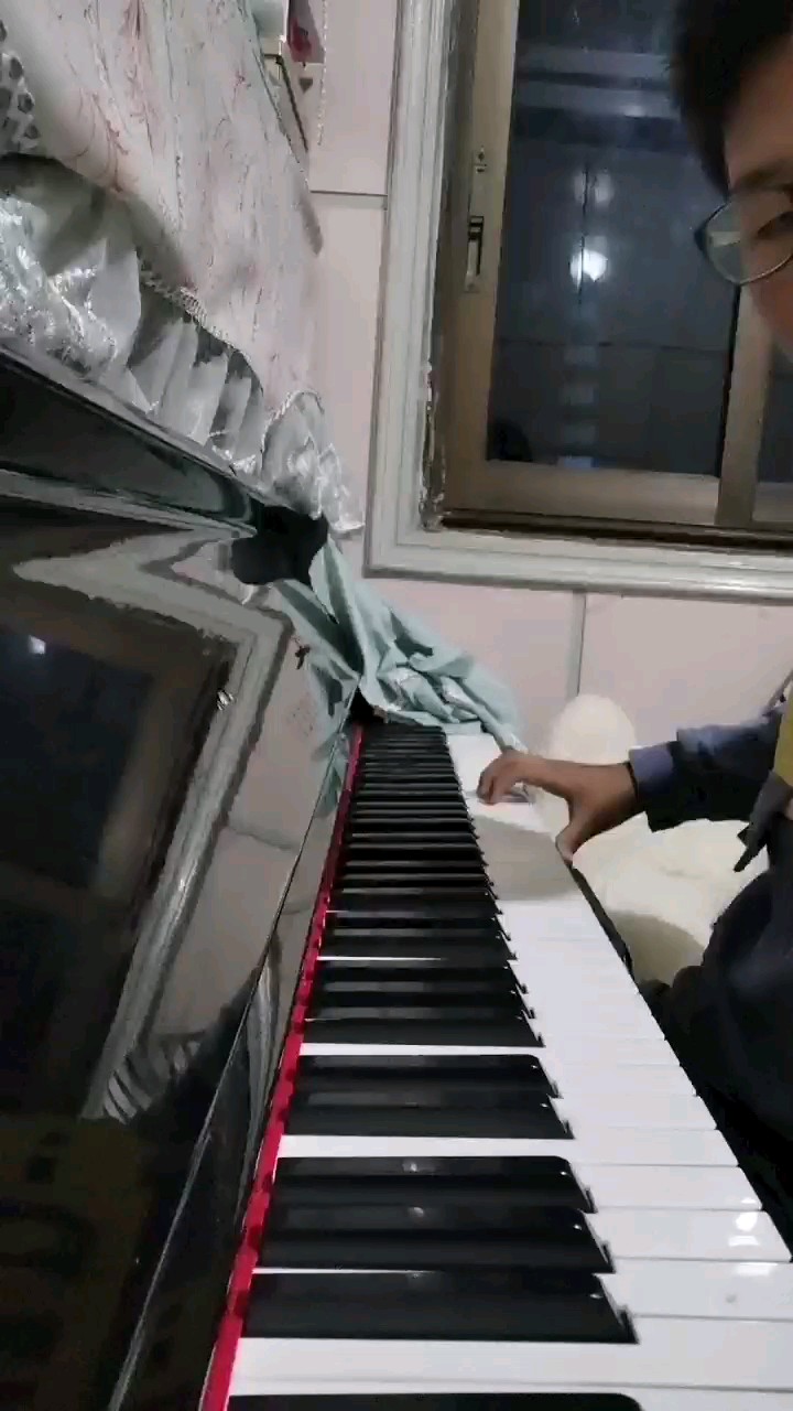 因为我这个是最近刚练，以前练过，但是有忘了，可能会谈的有点不熟悉，请各位理解理解，谢谢😊😊