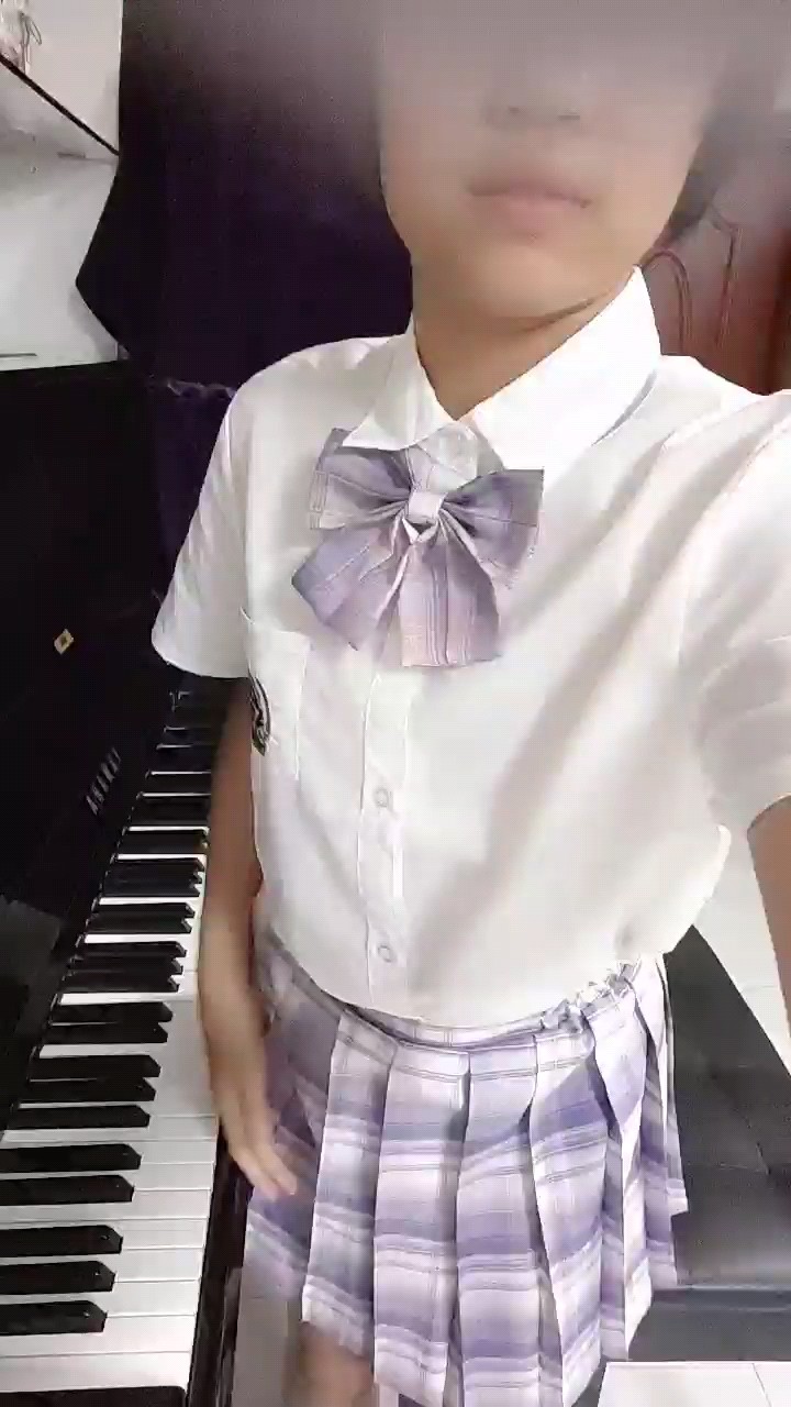 这首曲子是我们国内的作曲家于苏贤的作品，有兴趣的可以了解一下😊