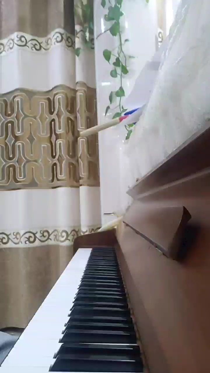 后面有些不熟，请见谅😘😘