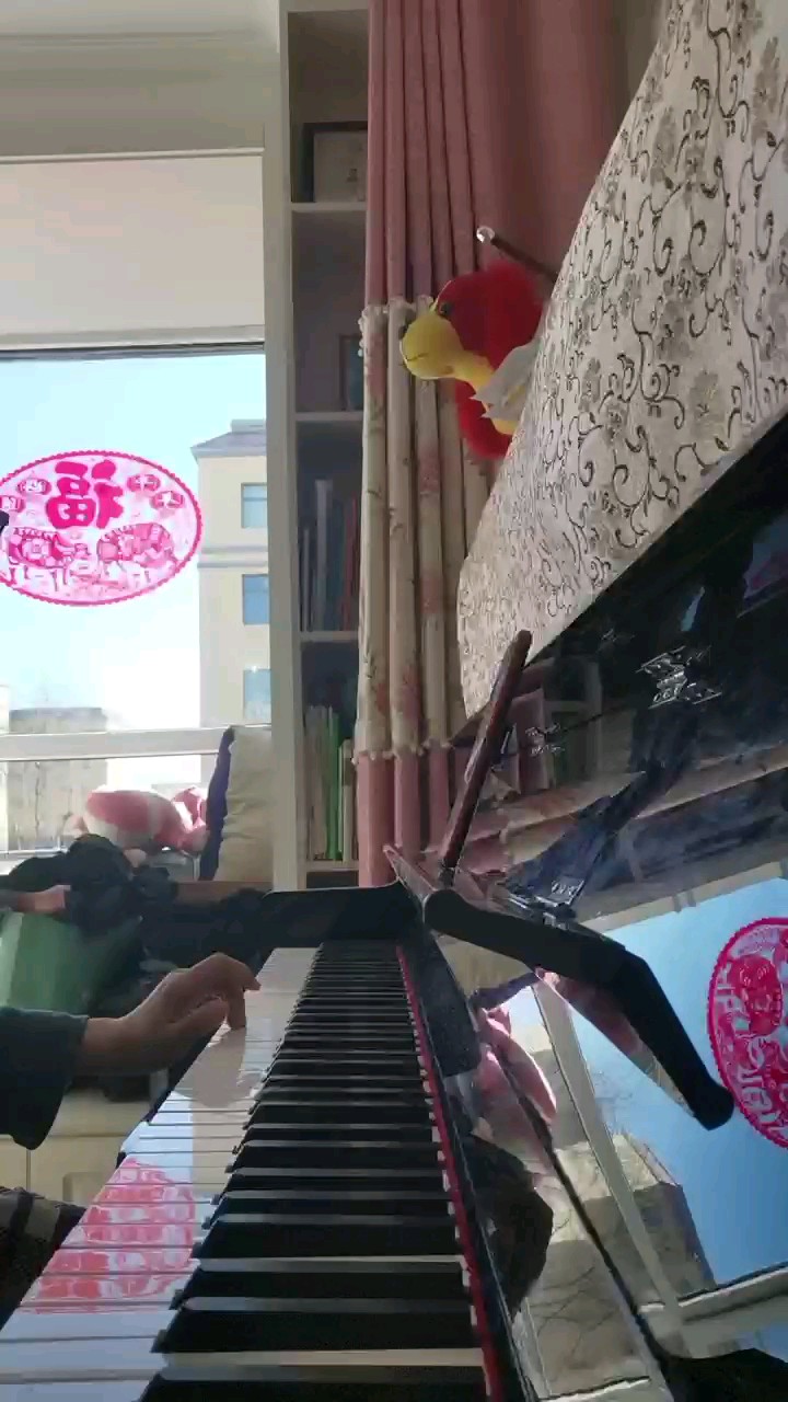 让我们一起努力 嘿嘿嘿，我觉得还可以╮(￣▽￣)╭
❤️ (  ⚫︎ー⚫︎  ) balalala~
　／　　　   ＼
  /　　　  ○  　\
/　 /  　　    ヽ   \大白
|　/　 　　　  \　|
 \Ԏ　　　　