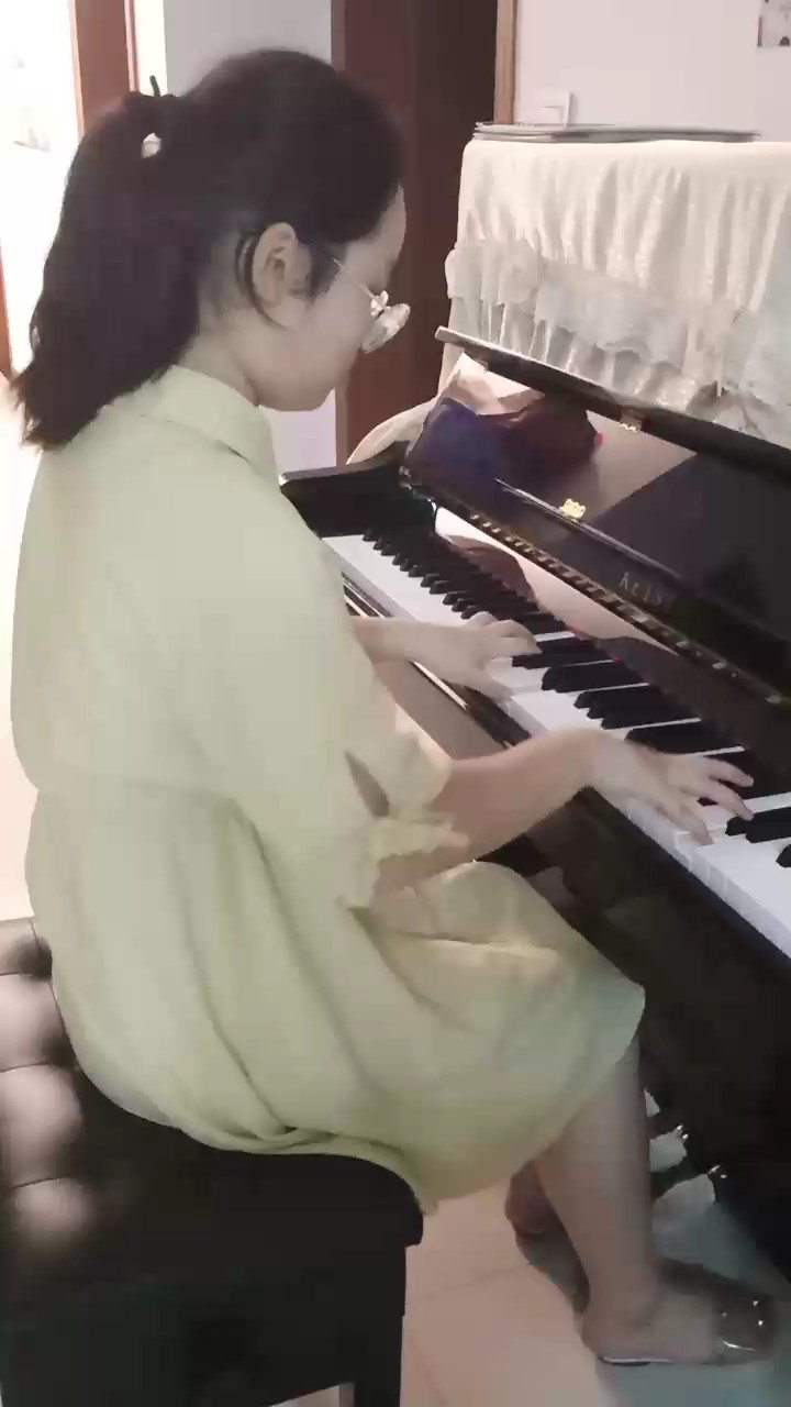 希望老师们多多指点😊