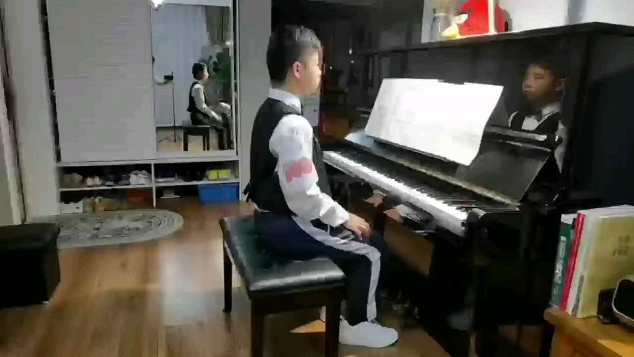 水边的阿狄丽娜