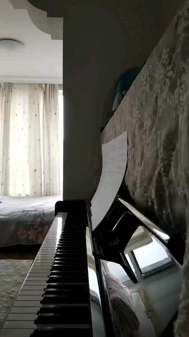 这首曲子非常好听，请大家多多收藏。
