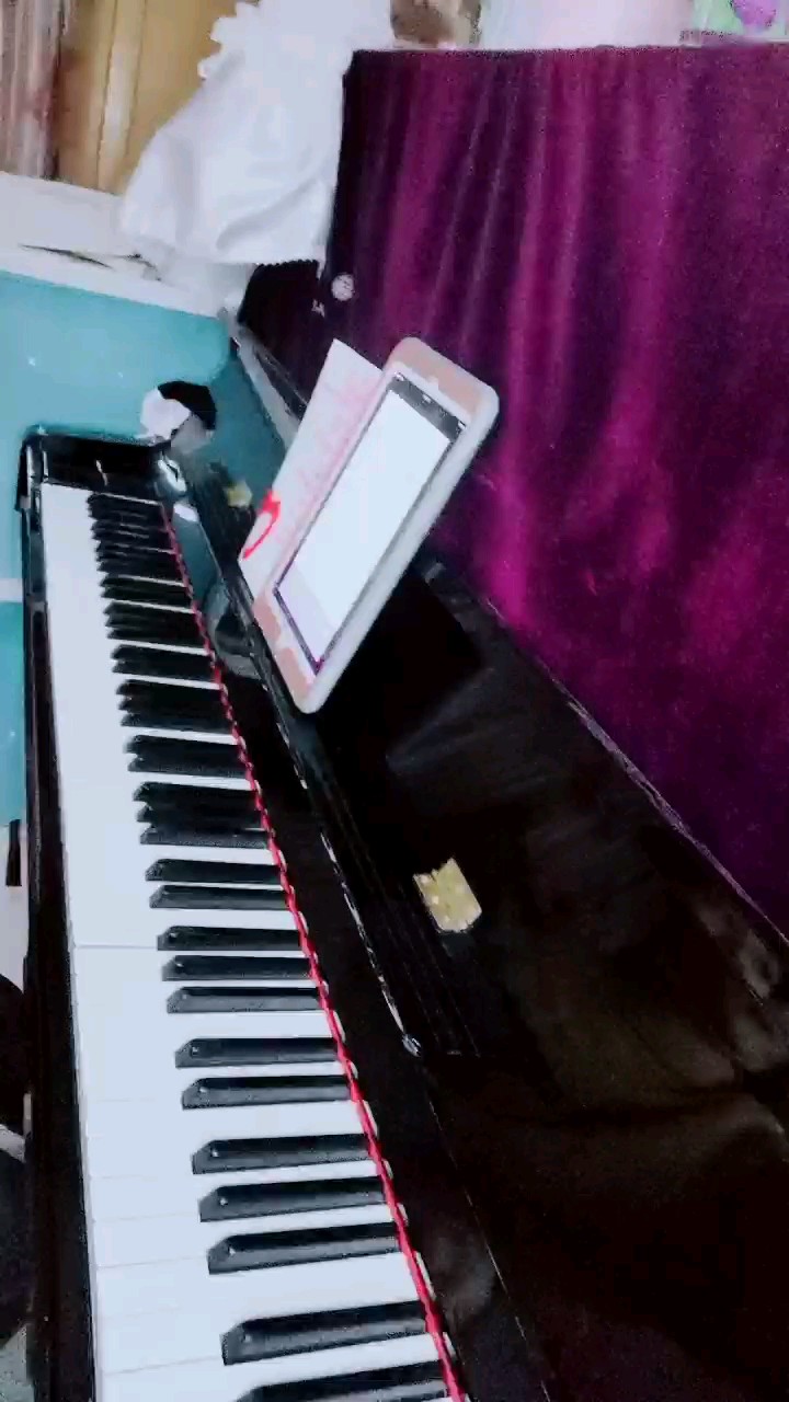 我只弹了前面一段好听的😄