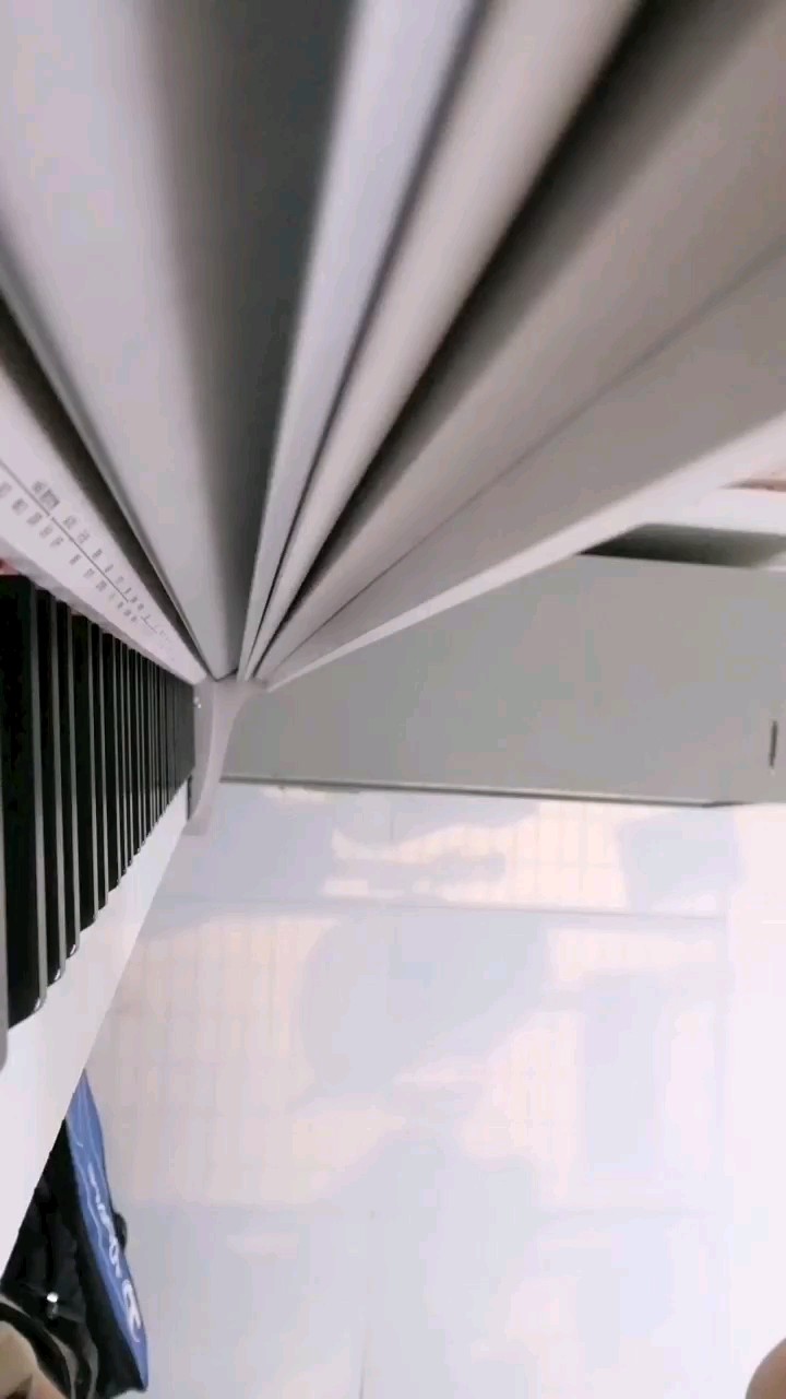 老师帮我把谱子稍做了一点点改动喔！