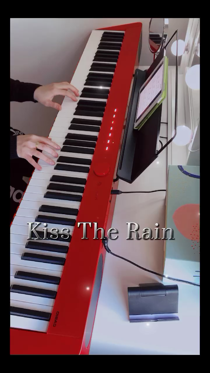 Kiss The Rain || 自学钢琴
超喜欢的一首纯音乐💜