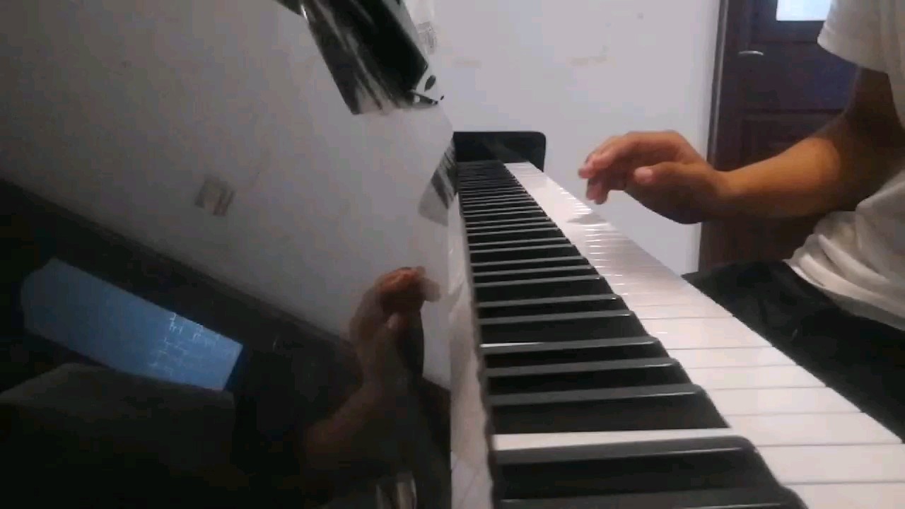 有点错音，手型有点小瑕疵，不喜勿喷~谢谢大家