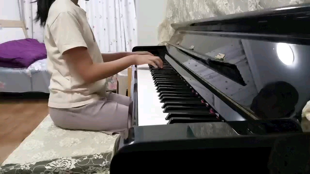 我非常喜欢这首曲子，我正在努力的练习