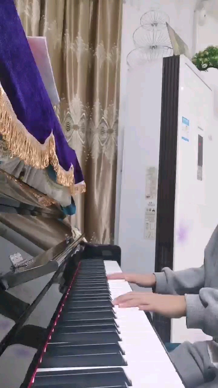 这是第一次发作品，挺紧张的，还请大家多多指教。