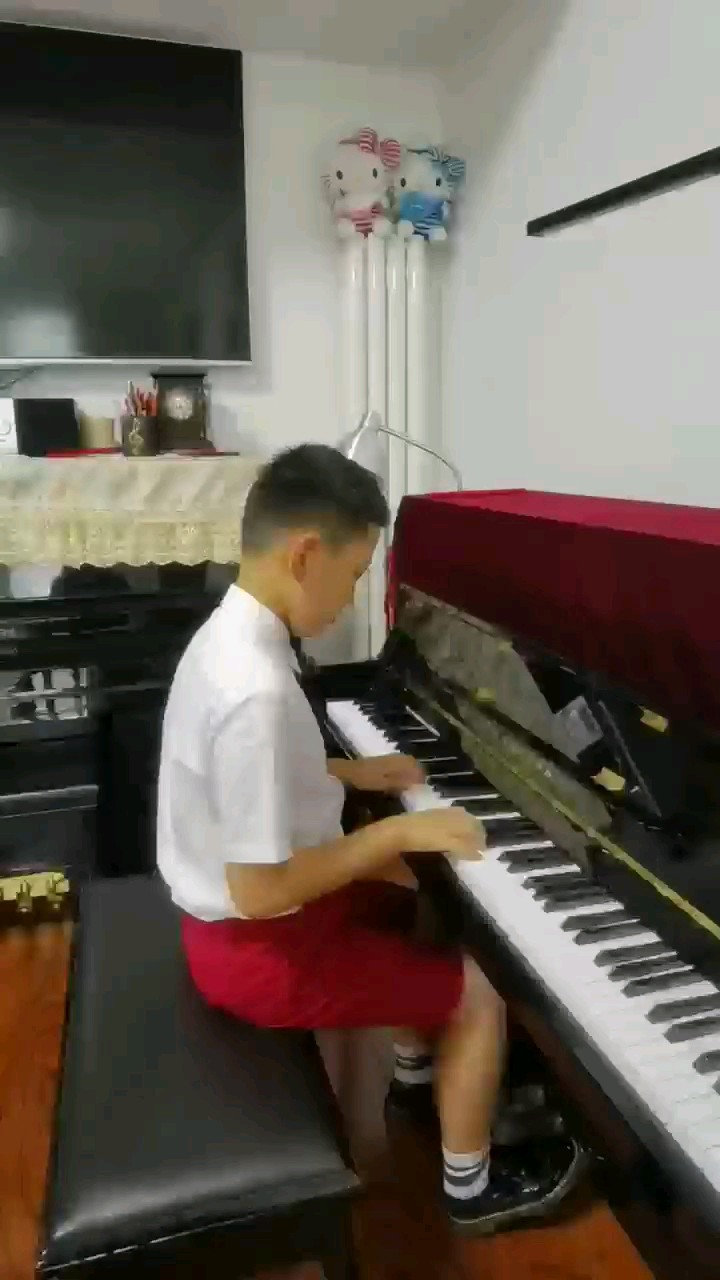 长亭外，古道边，芳草碧连天……