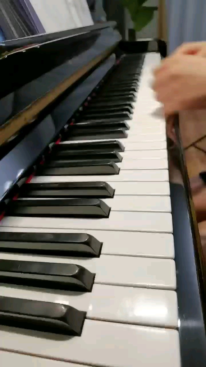 这是妈妈喜欢的歌曲，第一次唱～