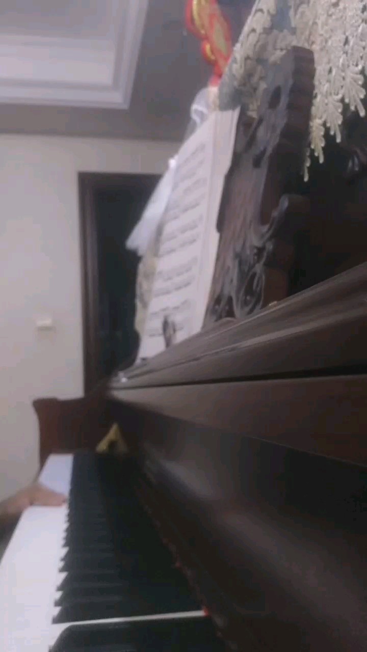 实话说，是我自己编的，嘻嘻😊。好听吗？评论时告诉我一声哟。