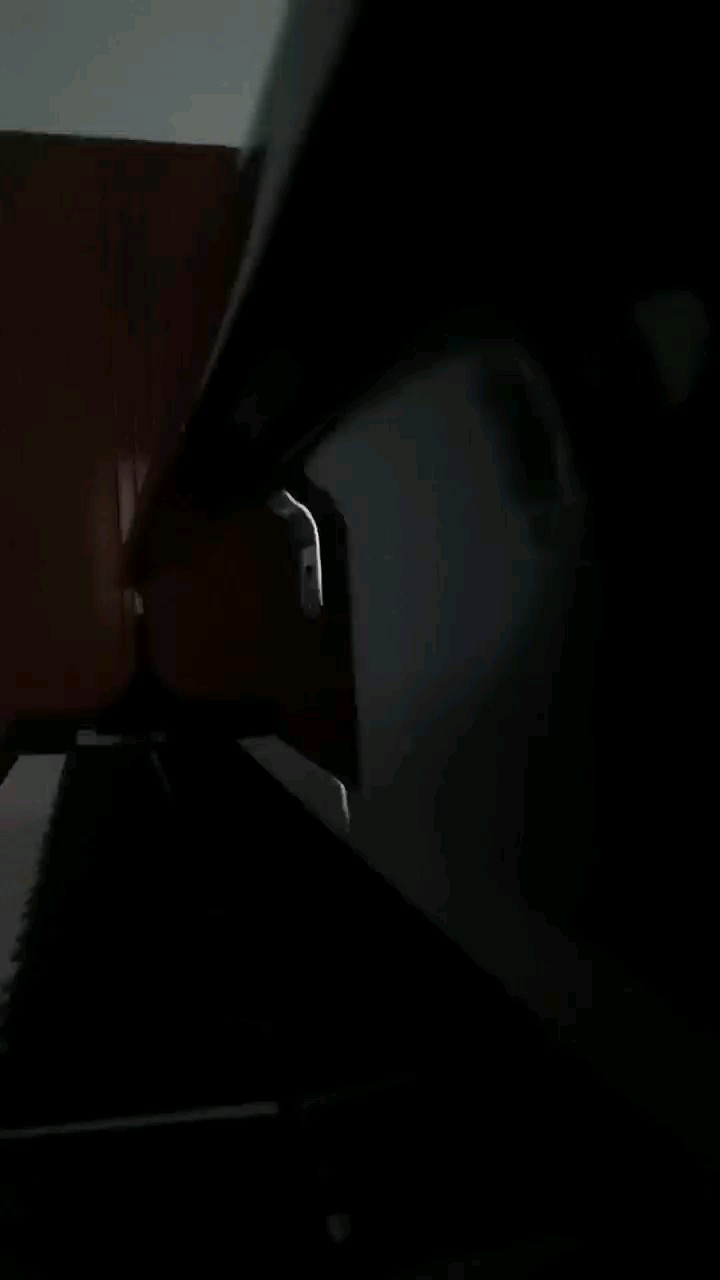 这是久石让的升c小调夜曲。