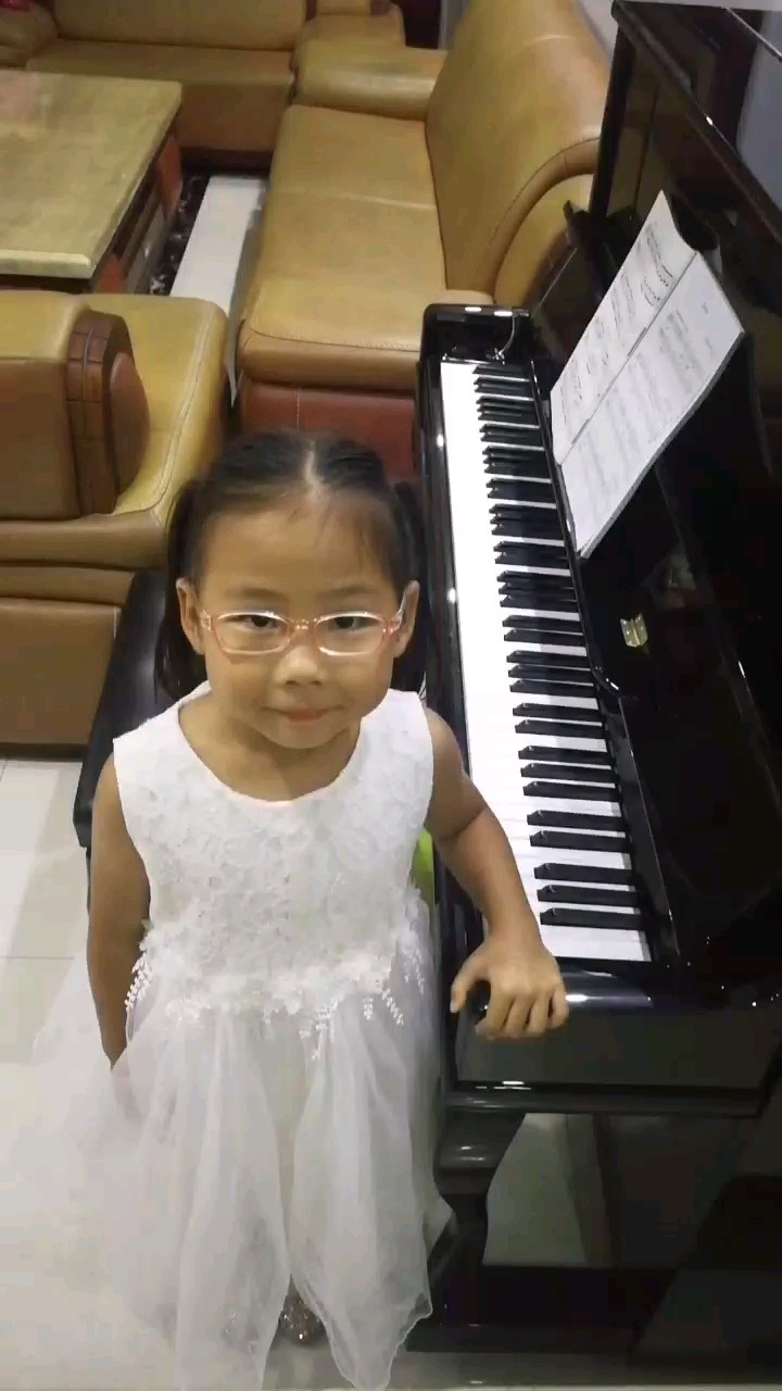 莫扎特C大调小步舞曲