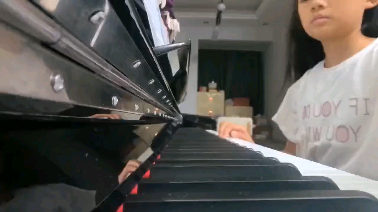 请大家支持一下🤩🤩😇😇😘😘