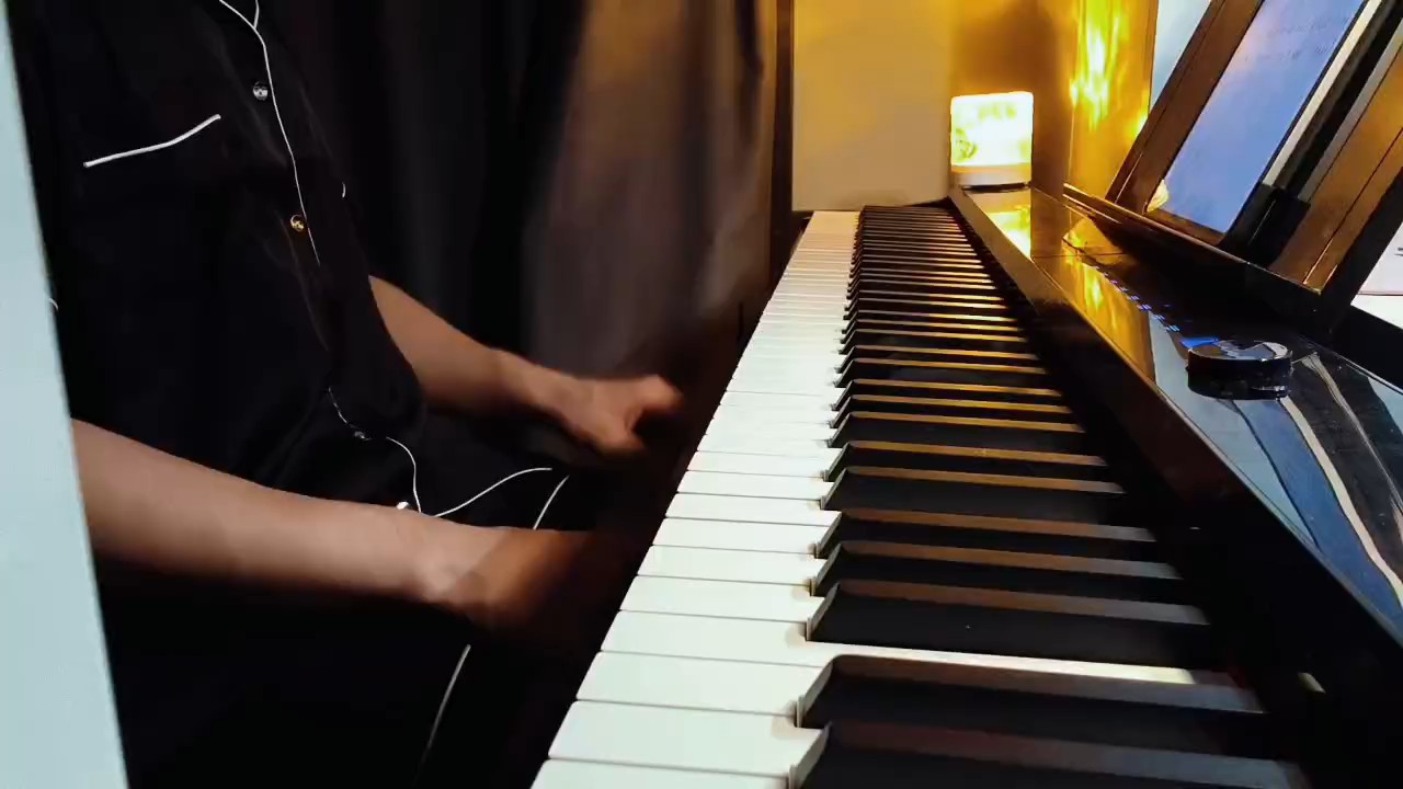 你怎么舍得让我的泪流向海