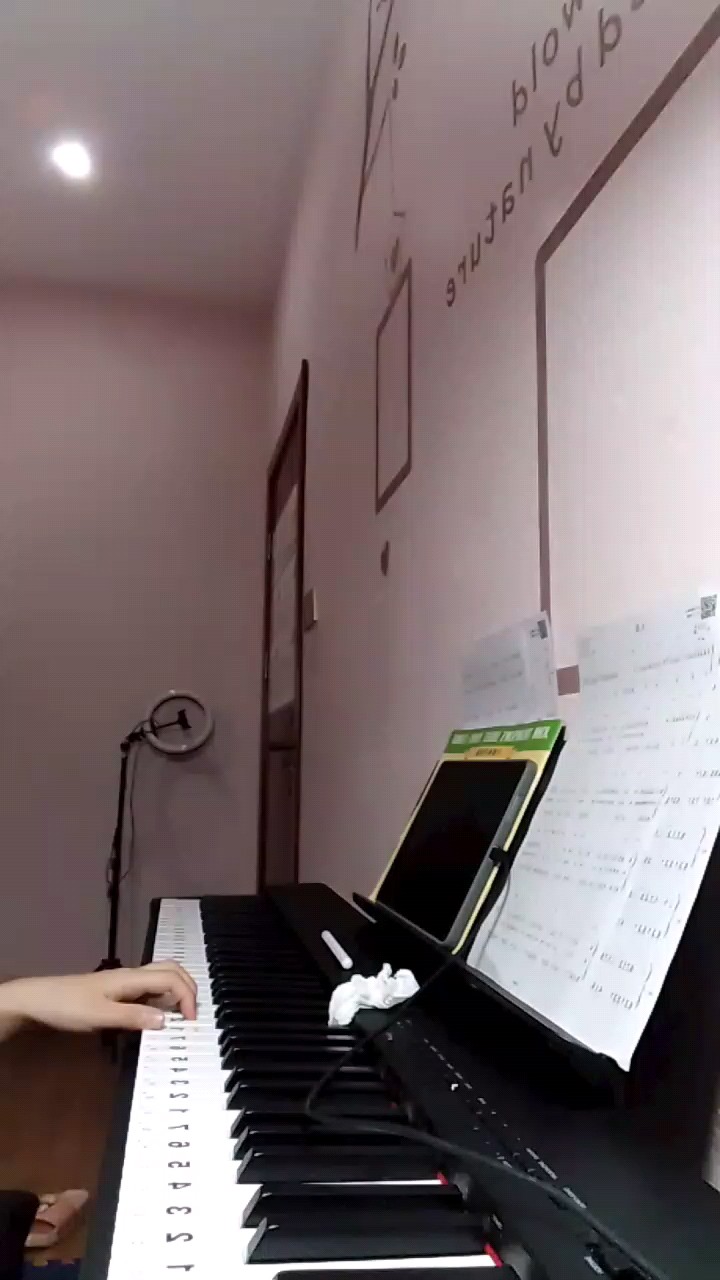 停了一下。😢