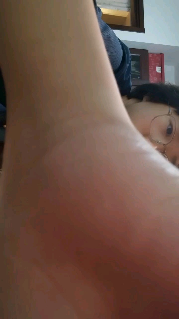 六级看完就没继续学了，一周只有两个小时可以练😓，纯属自己摸谱，刚上手，有很多错音，欢迎题意见😘（别问我是什么学校的😅）