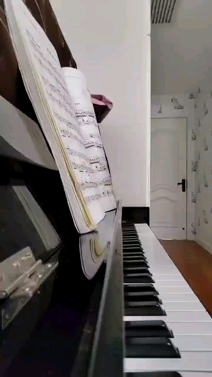 有一些杂音。😂