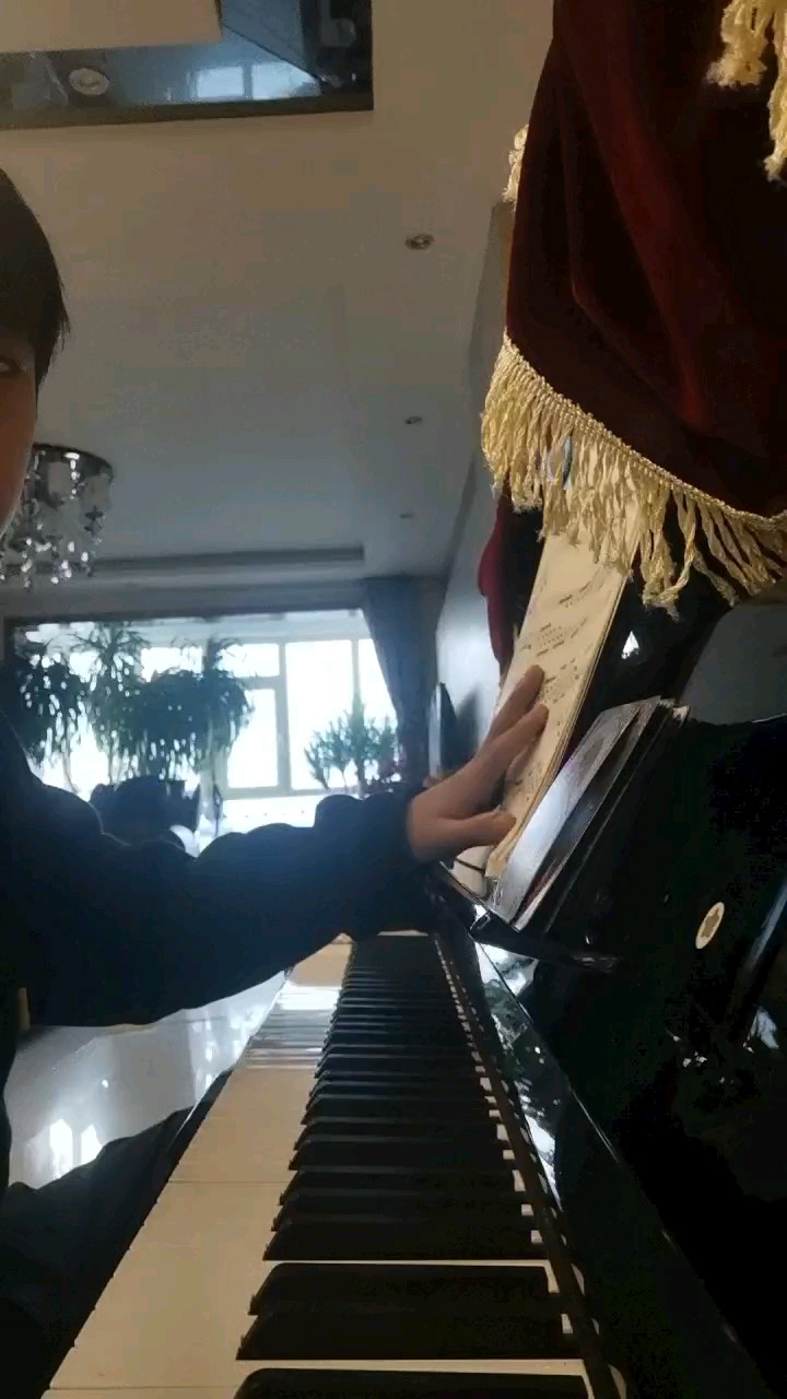 哇！这个真的太难练了！左手和弦要被练死了