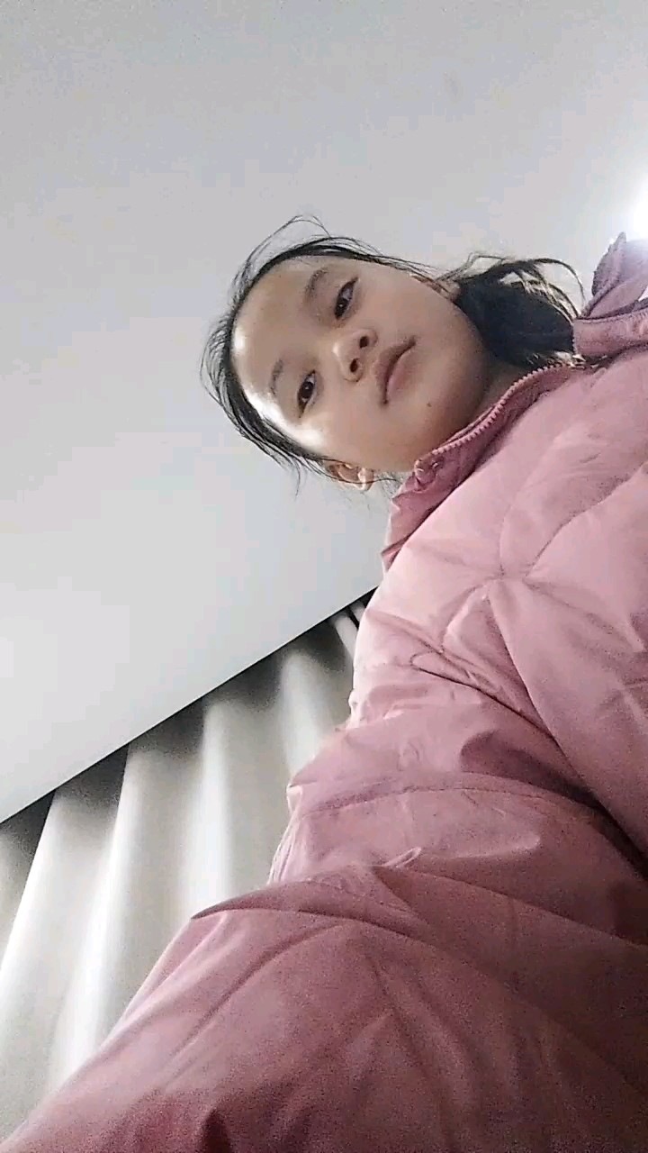 弹的有点不好。我谈着谈着，我姐就给我按暂停了，只能这样了。