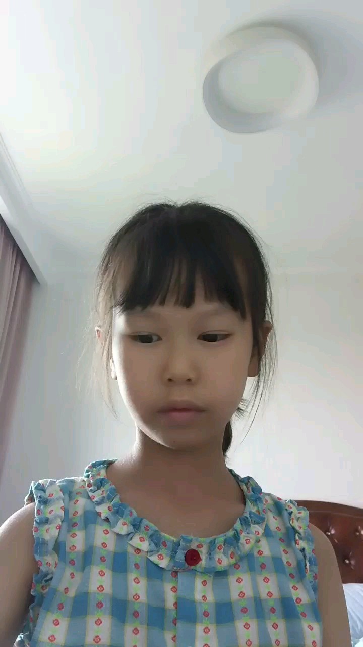 卡了一下，弹的没有那么标准。