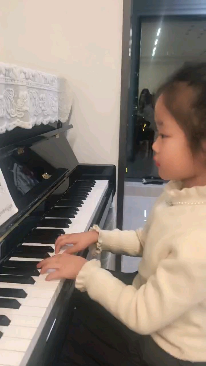 头一次录视频，鼓励一下孩子