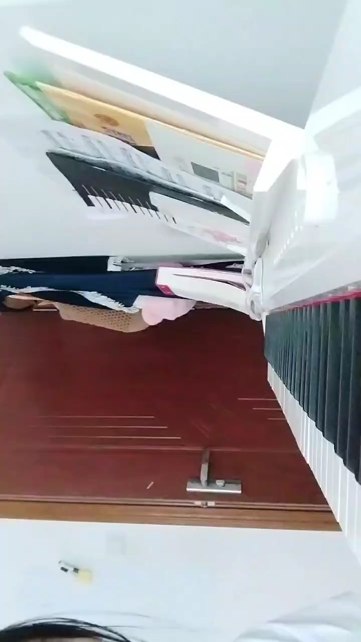 只学了这么多(自信小孩求救🆘)不喜勿喷提意见可以(●—●)