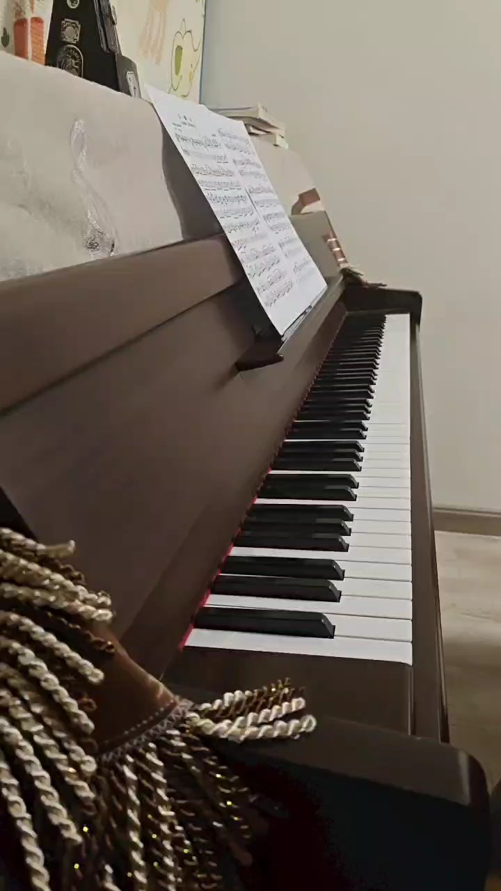 庆翻身的一段的右手