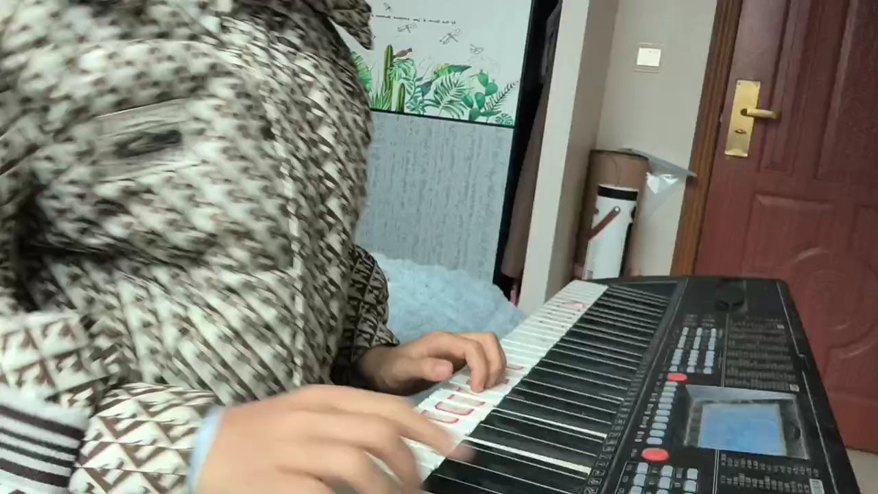 三级，四级可以弹简单