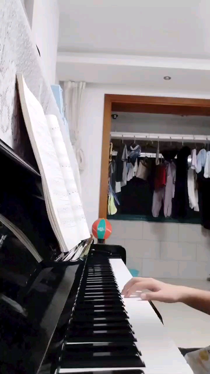 第1次发布作品可以给个小花花吗？