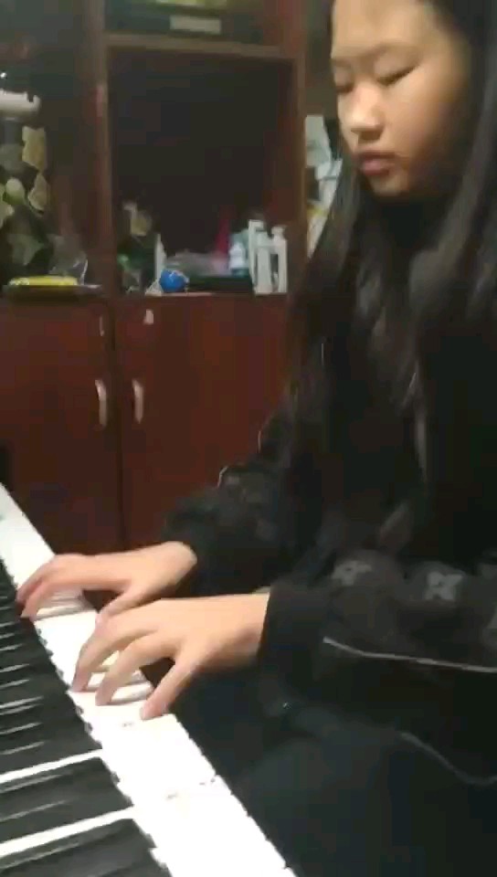 同学弹的