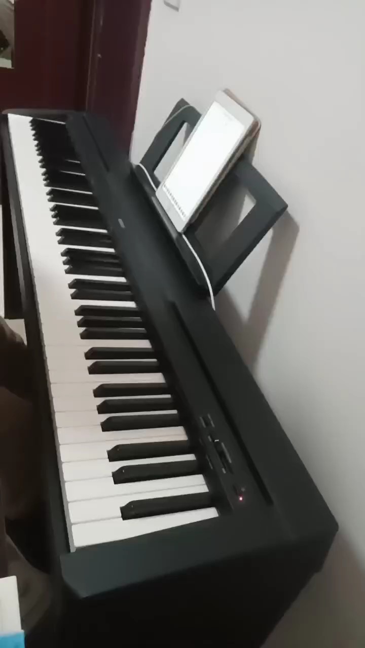 30+自学钢琴，自娱自乐吧，这首学了一个多月了(눈_눈)多多包涵