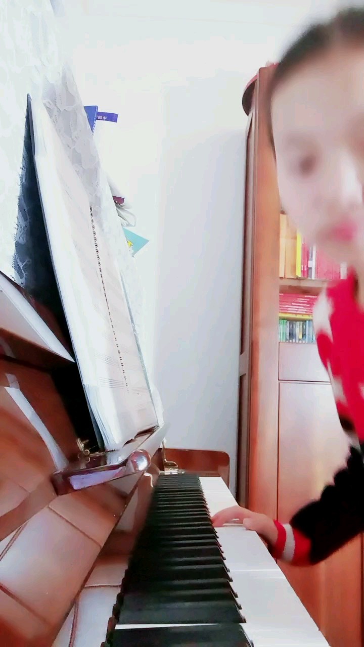 刚开始学，多多指教（^_^）