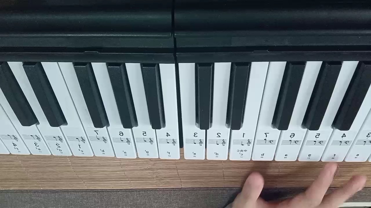 刚学会的单手，双手的谱子到时候找一下