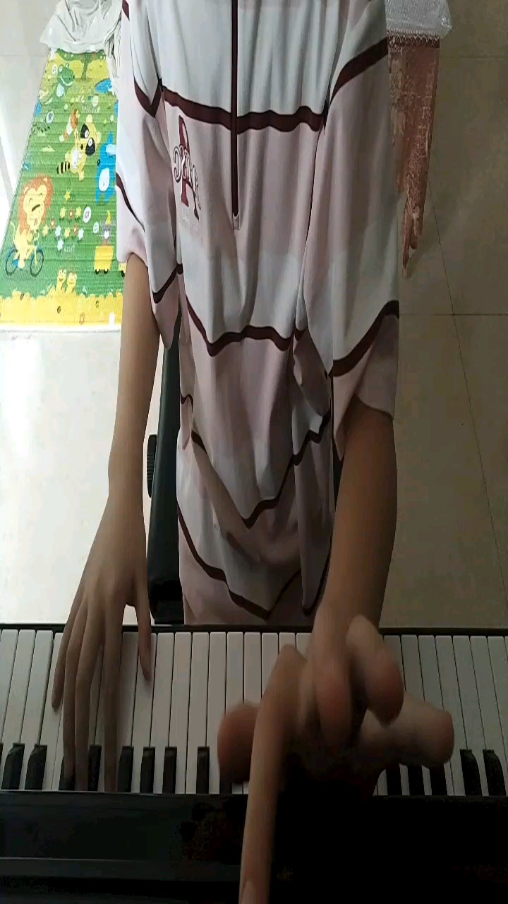对不起，第1次发挥没弹好，请谅解。