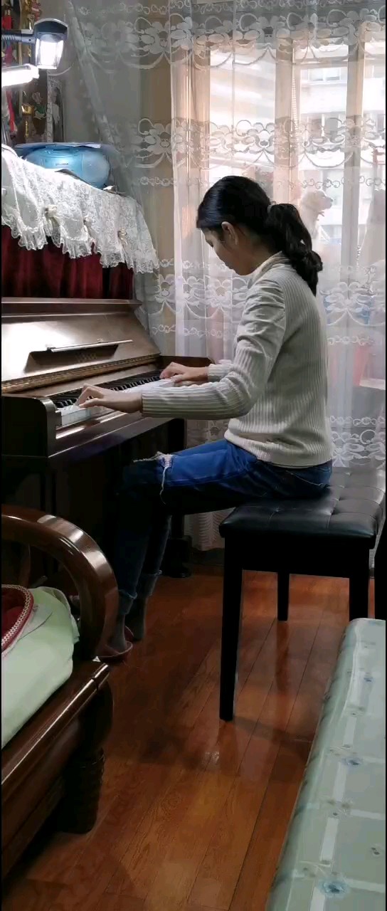 在虫虫钢琴购买的曲谱，最好听的版本