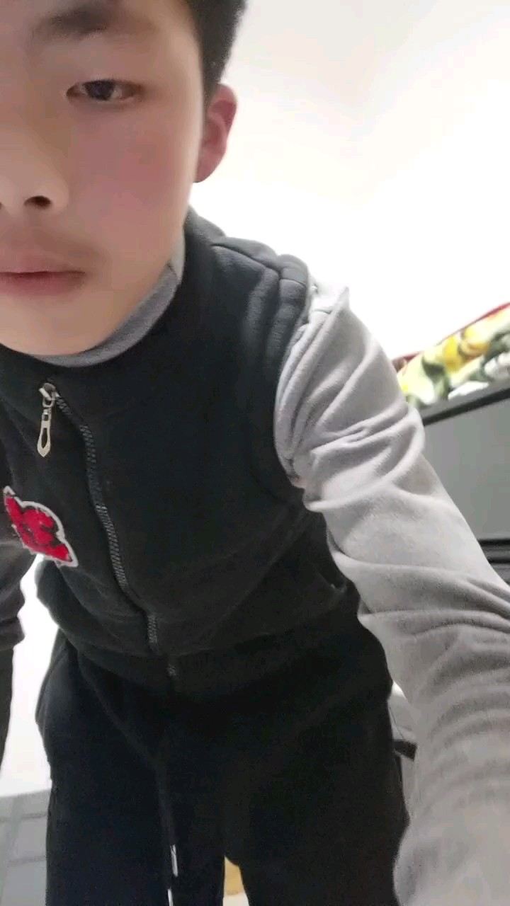 有点糊了