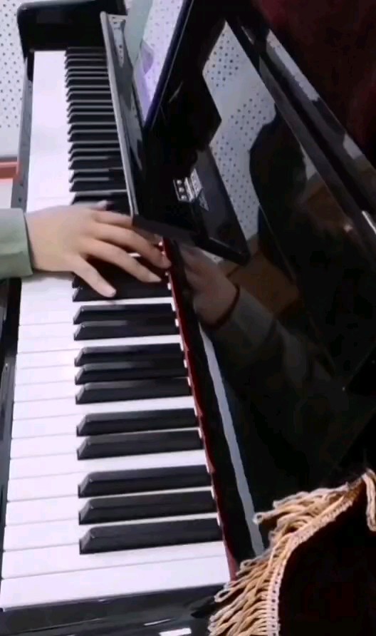 唐璜的回忆 之 香槟之歌，有些地方有点勉强