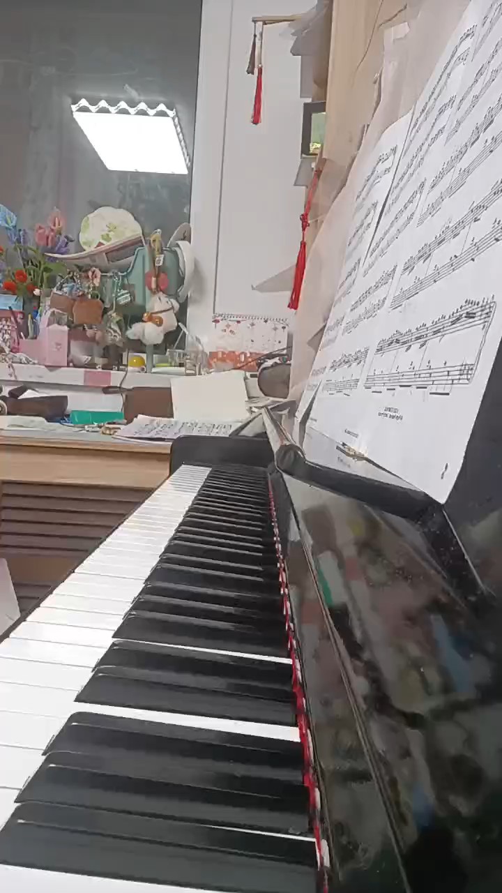 如果你给我点赞了，我会开心很久🥺❤🌹