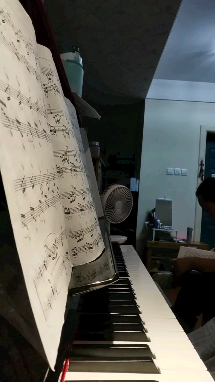 阿巴阿巴
