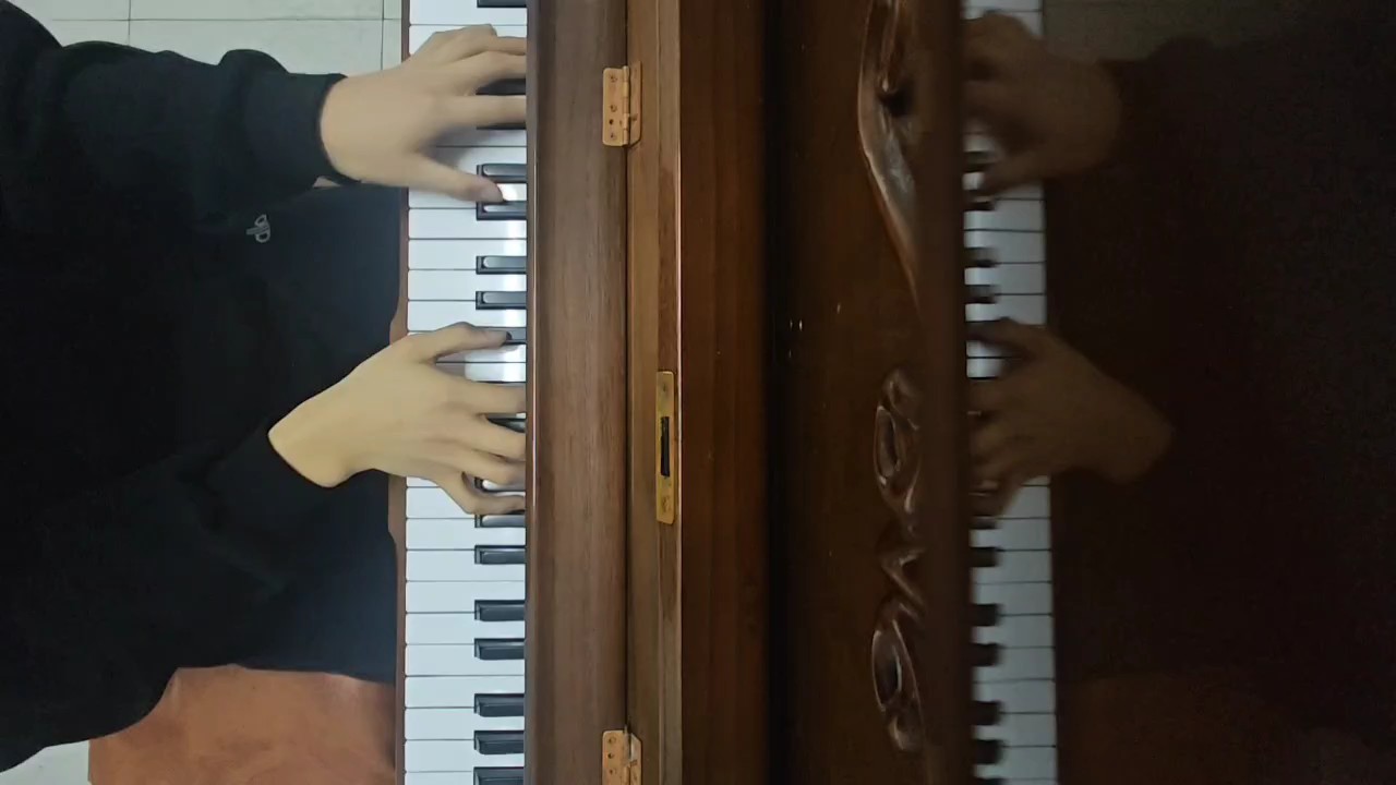 弹的不太熟，中间有的地方谱忘了┗( ´・∧・｀)┛（最后升调的部分还不会(￣.￣)）