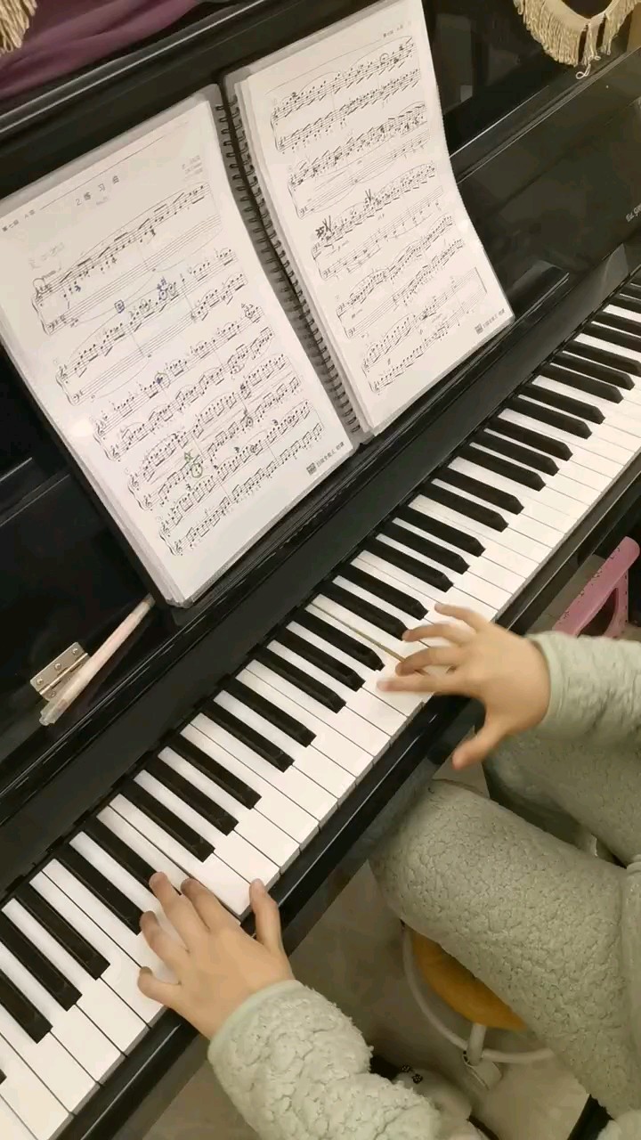 第一个视频，弹的不咋样。