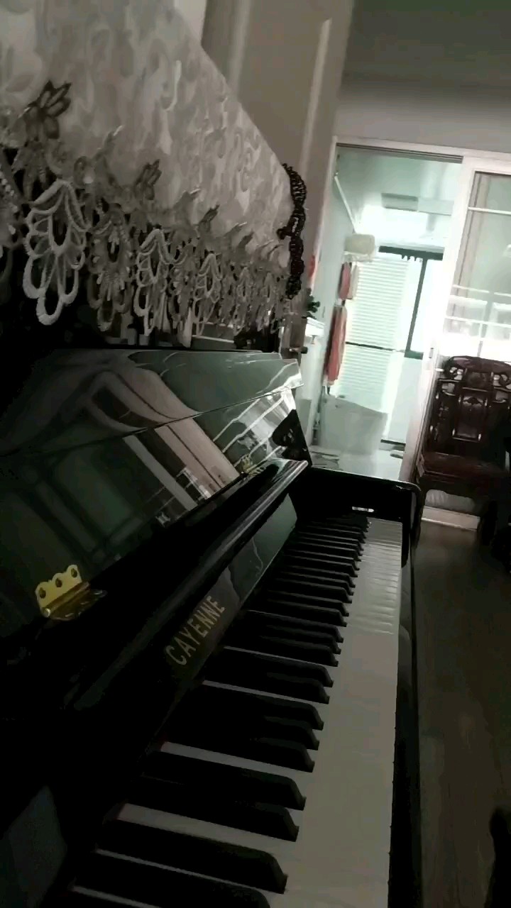 弹的还可以吧！