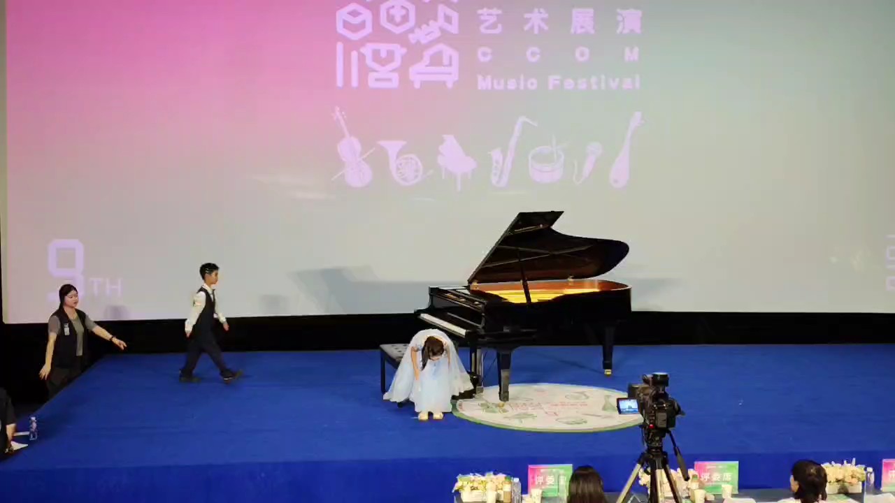 七岁半小朋友的独奏