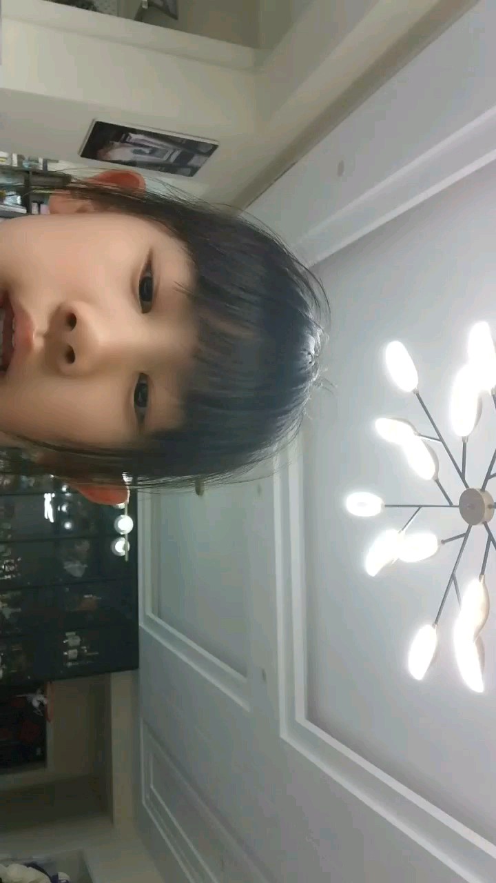 今天是第一次拍视频 请大家鼓励一下我吧😘😘😘