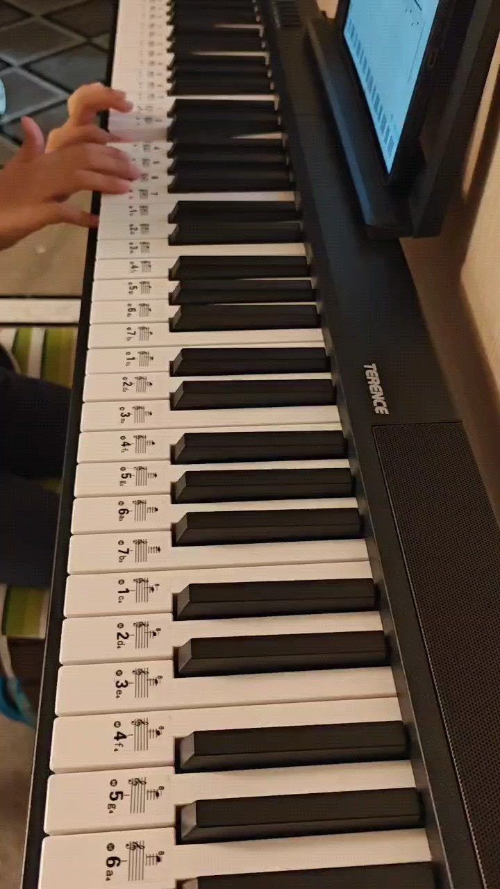 0-5 周大侠【八分音符与一个升号的调号】钢琴谱演奏 - 虫虫钢琴