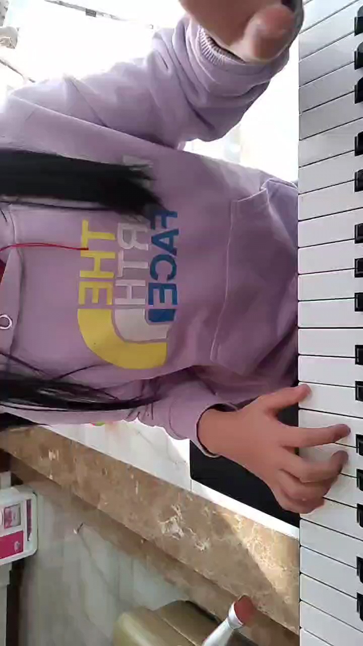 有一点小错误，请见谅^_^