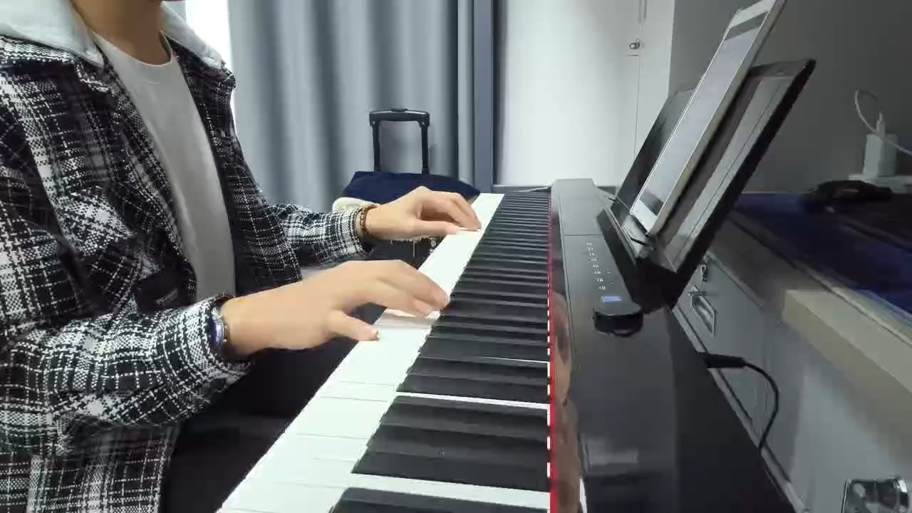 也是一个热度很高的歌呀